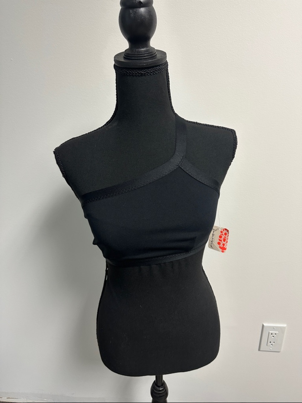 Free People One-Shoulder Black Sports Bra Top Sz Small NWT